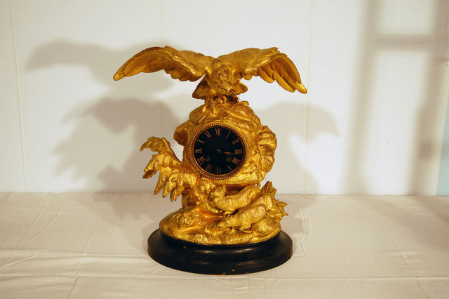 Mantelpiece clocks, gilt bronze 